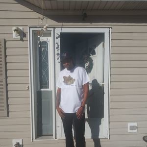 Meet your Posher, Antione